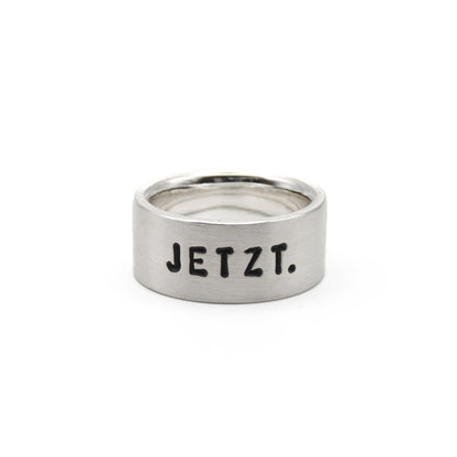 Jetzt. | 10 mm