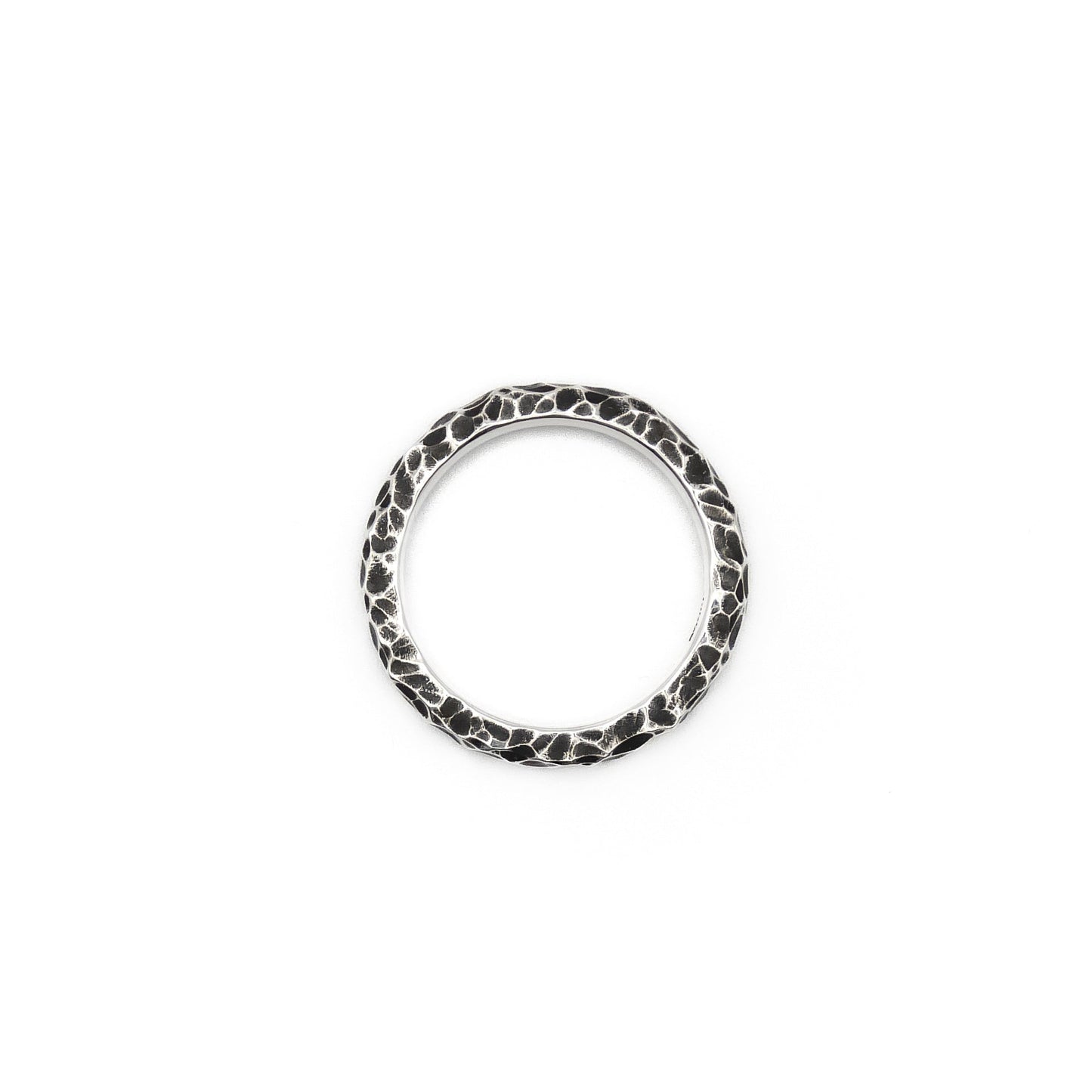 Höhen & Tiefen, 2,5 mm Breite, tief gefräst und patiniert.